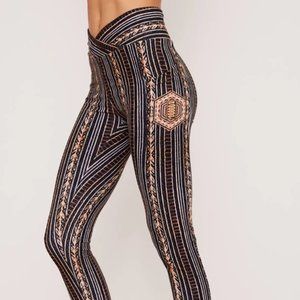 Wolven Zephyr Crossover Pocket Leggings